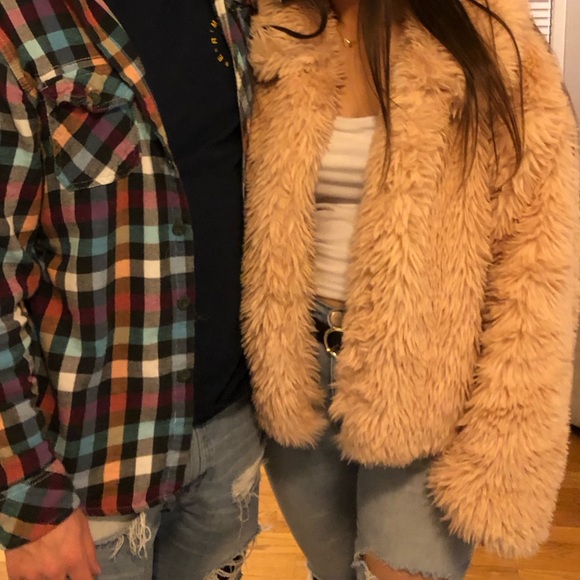 Fuzzy jacket - Picture 3 of 3